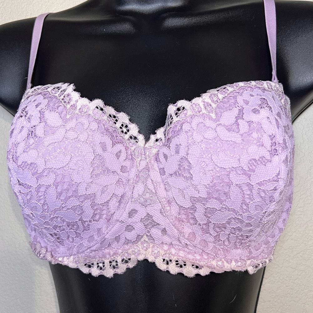 Victoria’s Secret dream angels convertible balconet. Can also be strapless 36D